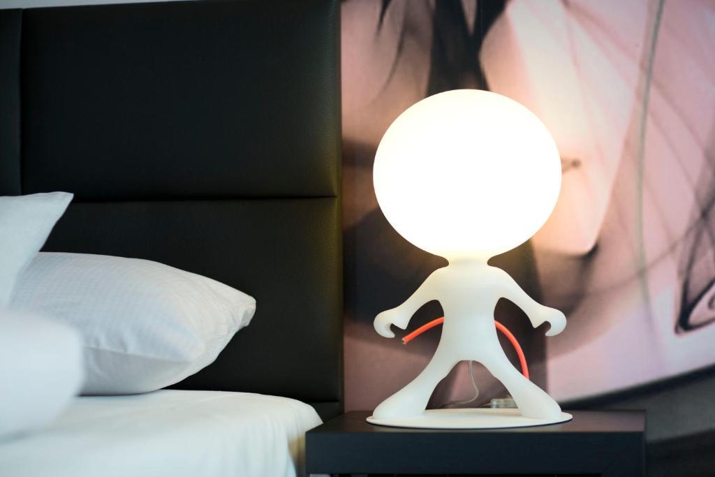 Euronova Arthotel Koln Bagian luar foto